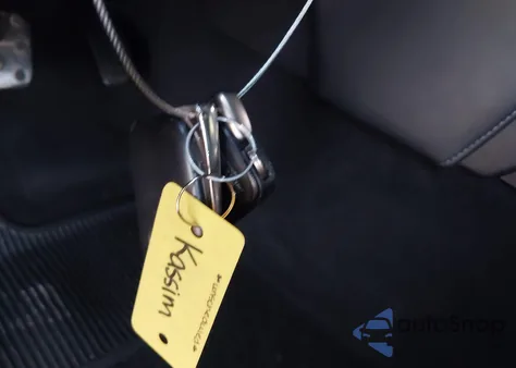 2019 Lexus Lx 570 Three-Row z USA, uszkodzony, nr VIN JTJHY7AX2K4289665